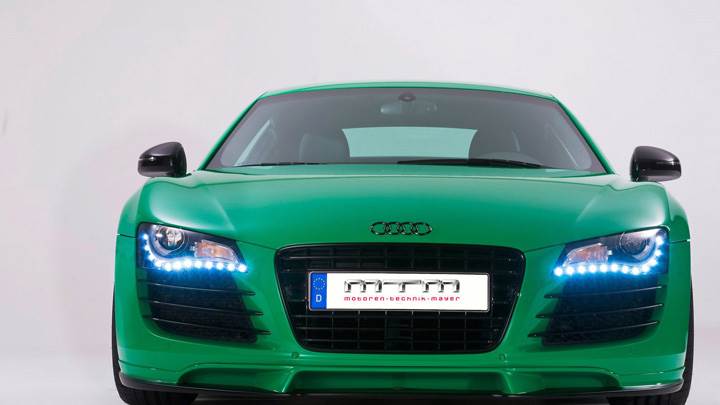 Green Front Pose Mtm Audi R8
